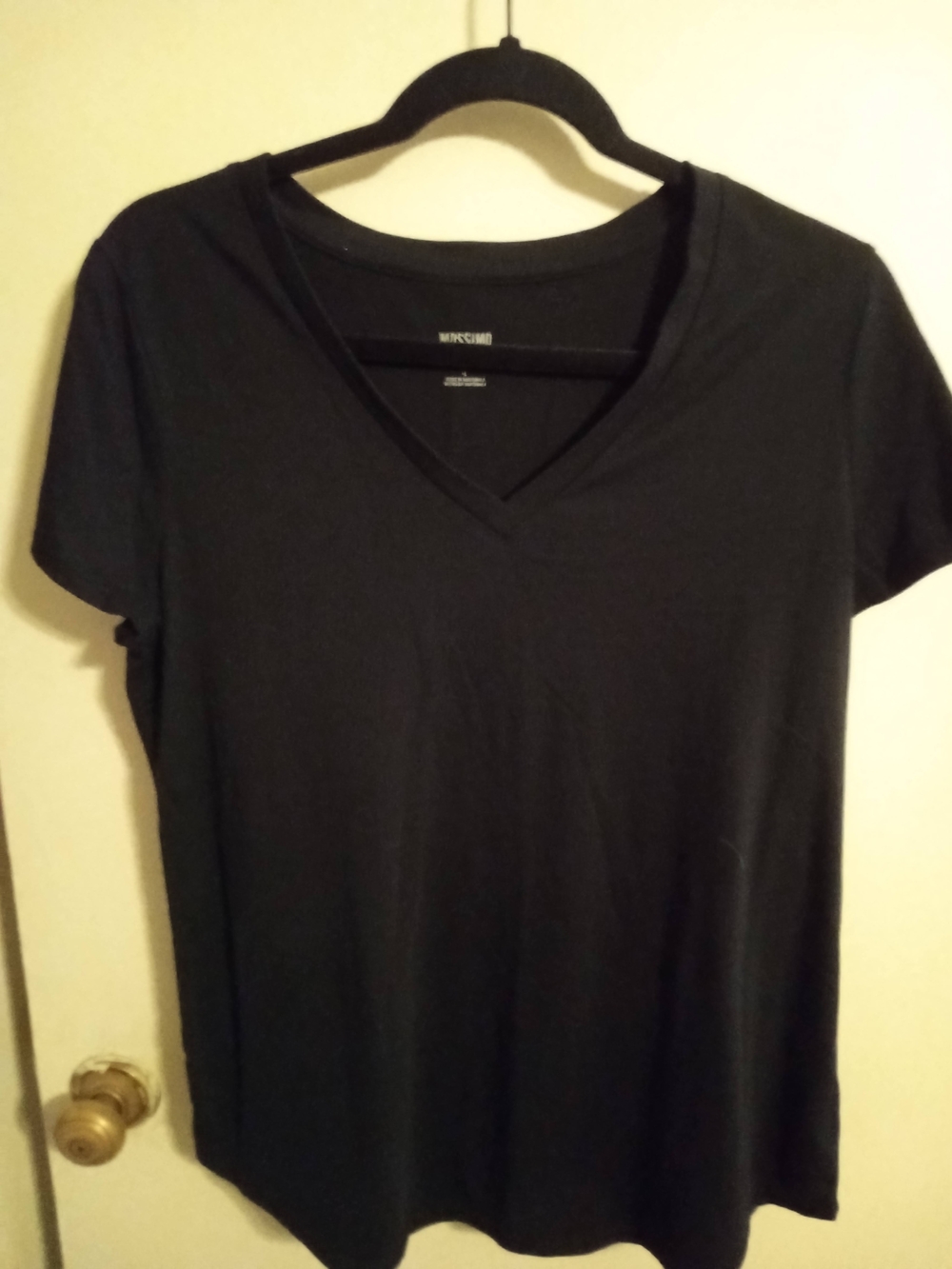 Mossimo Supply Co. Black V‑Neck Short Sleeve Tee
